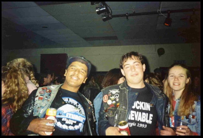 640x431 pixels (107K)